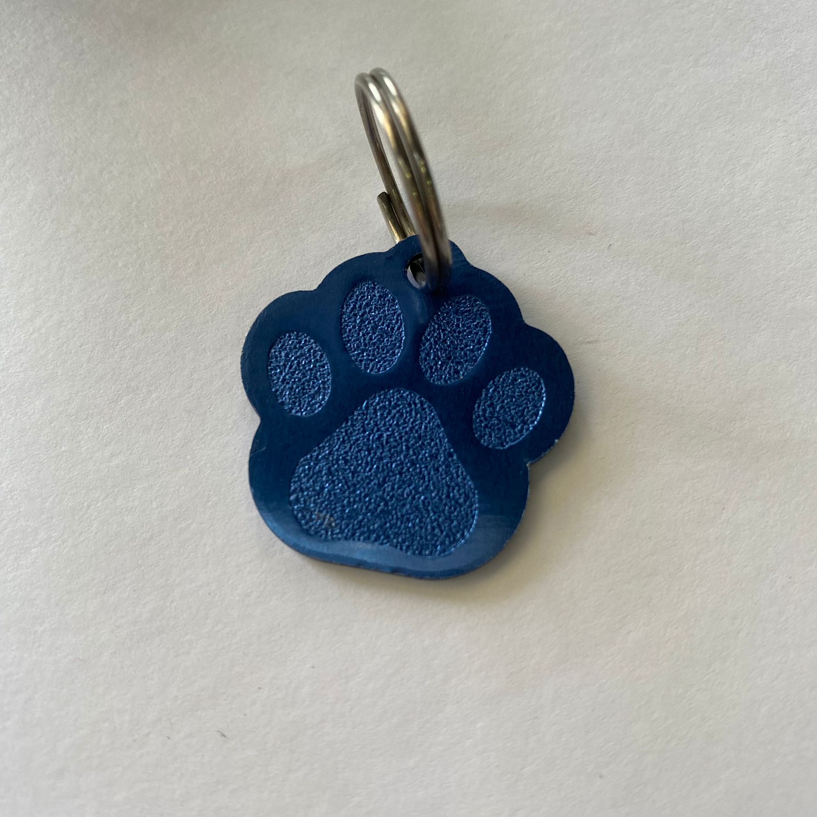 Vista de Llavero Pata de Gato Grande