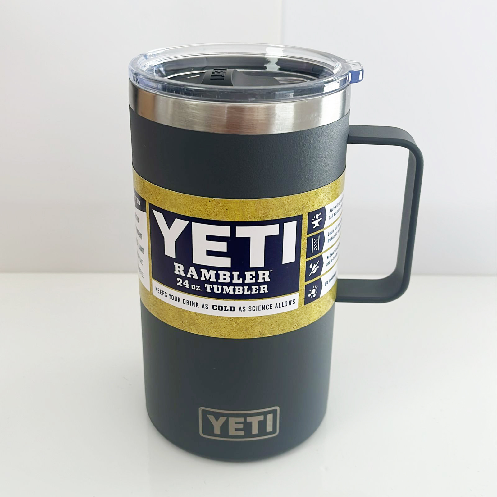 Vista de Tarro YETI 24 Oz Tapa Magnetica